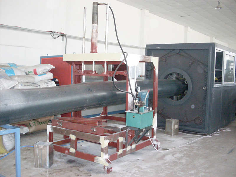 آلة أنابيب الحفاظ على الحرارة HDPE